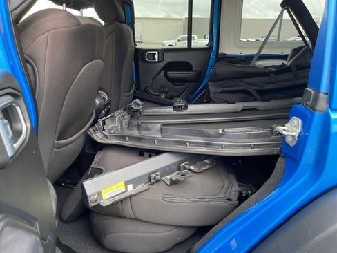 Used 2022 Jeep Wrangler Unlimited Sport image 22