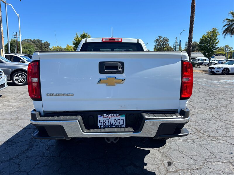 Used 2018 Chevrolet Colorado W/T w/ WT Convenience Package AWD/4WD image 4