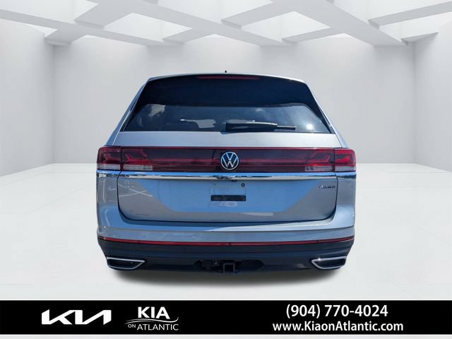 Used 2025 Volkswagen Atlas SEL AWD/4WD image 4