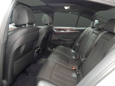 Used 2023 BMW 530e xDrive w/ Premium Package AWD/4WD image 27