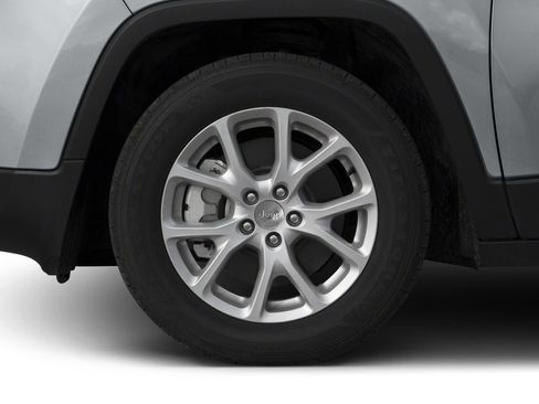 Used 2016 Jeep Cherokee 75th Anniversary image 12