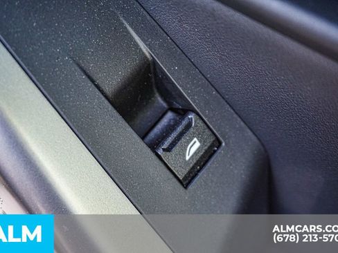 Used 2024 BMW i5 eDrive40i image 63