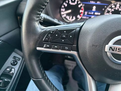 Used 2022 Nissan Sentra SV w/ All-Weather Package FWD image 28