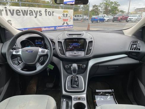 Used 2013 Ford Escape SE image 18