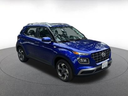 Used 2025 Hyundai Venue SEL