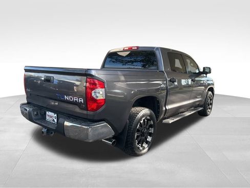 Used 2017 Toyota Tundra SR5 image 3