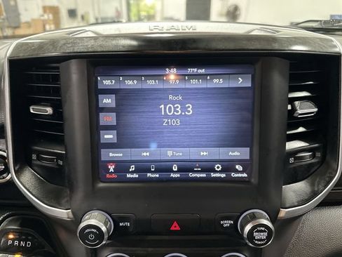 Used 2019 RAM 1500 Big Horn AWD/4WD image 16