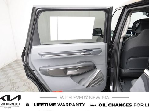 New 2026 Kia EV9 Light RWD image 11