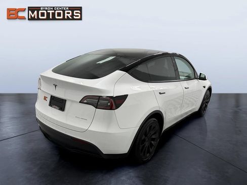Used 2021 Tesla Model Y Long Range AWD/4WD image 6