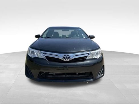 Used 2014 Toyota Camry LE FWD image 8