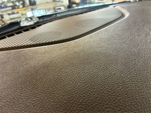 Used 2023 Jeep Grand Cherokee Limited w/ Luxury Tech Group II AWD/4WD image 25