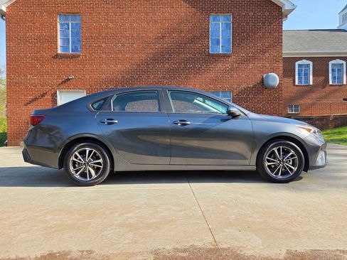 Used 2024 Kia Forte LXS image 4