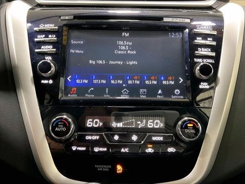 Used 2015 Nissan Murano Platinum w/ Platinum Technology Package AWD/4WD image 32