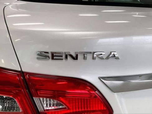 Used 2018 Nissan Sentra SL image 7