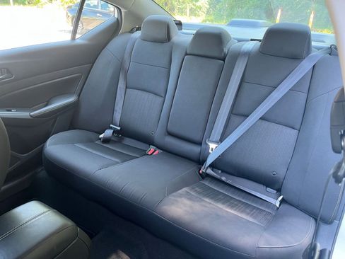 Used 2025 Nissan Altima 2.5 SV FWD image 38