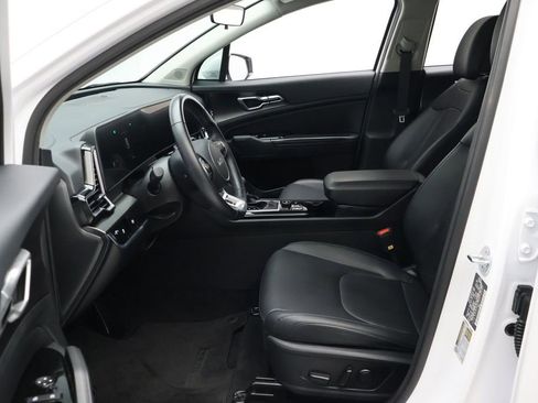 Used 2024 Kia Sportage EX image 14