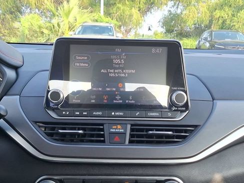 Used 2024 Nissan Altima 2.5 SR FWD image 18
