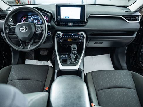 Used 2025 Toyota RAV4 XLE w/ Convenience Package AWD/4WD image 18
