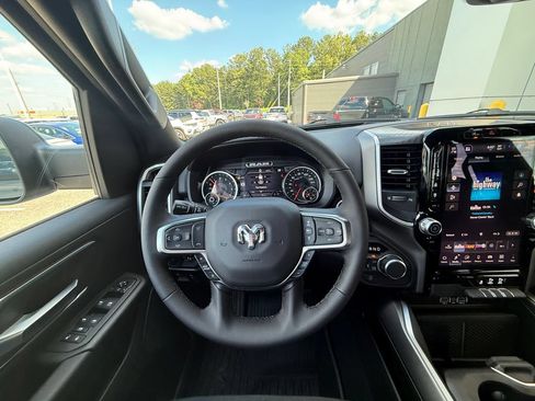 New 2026 RAM 1500 Big Horn AWD/4WD image 14