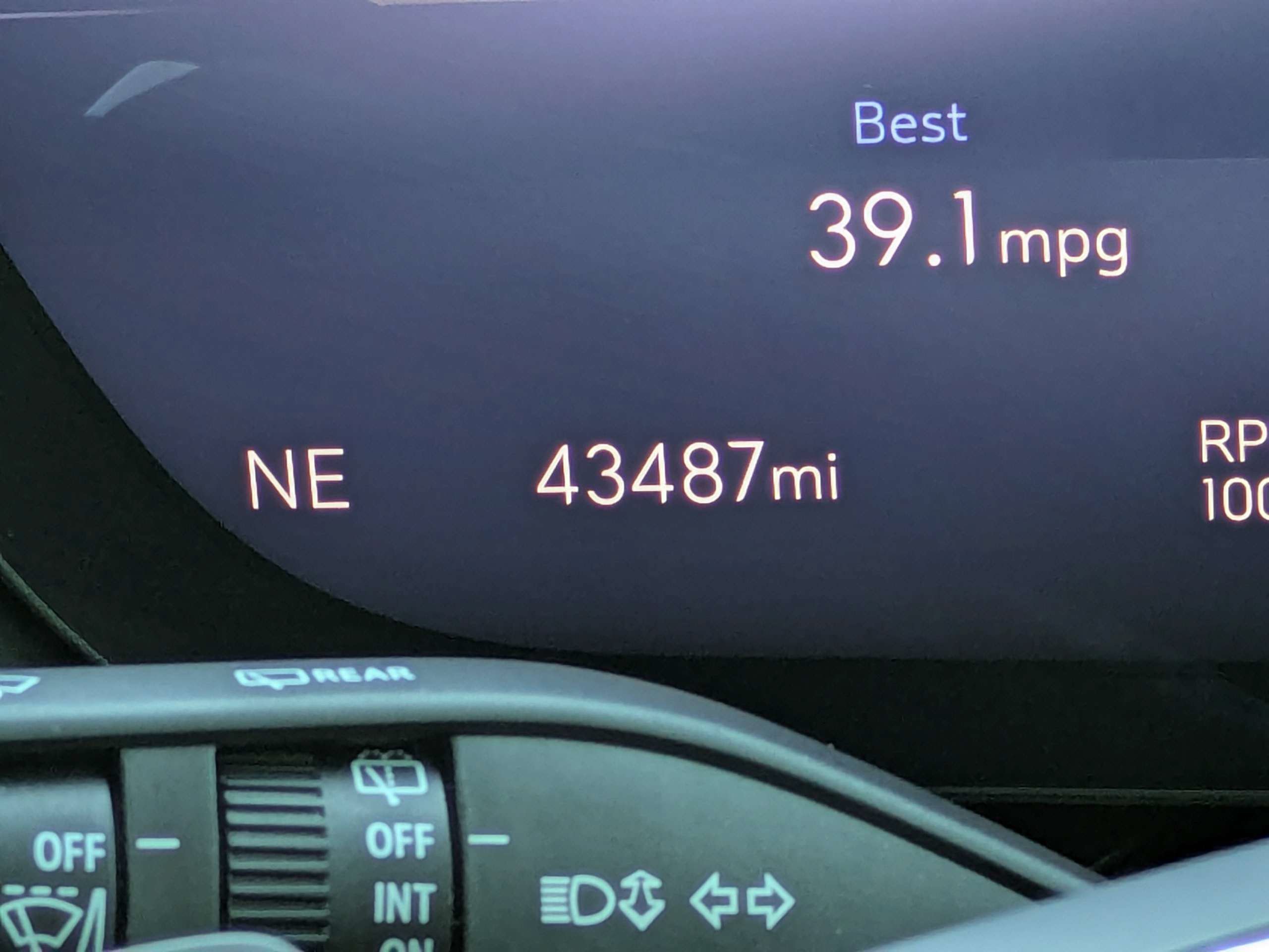 Used 2024 Buick Envision Avenir AWD/4WD image 30