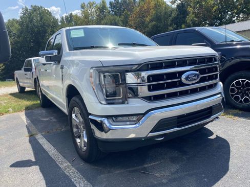 Used 2021 Ford F150 Lariat w/ Equipment Group 502A High AWD/4WD image 2