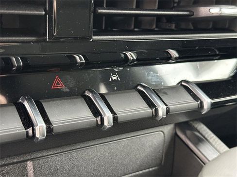 New 2026 GMC Canyon Elevation image 16