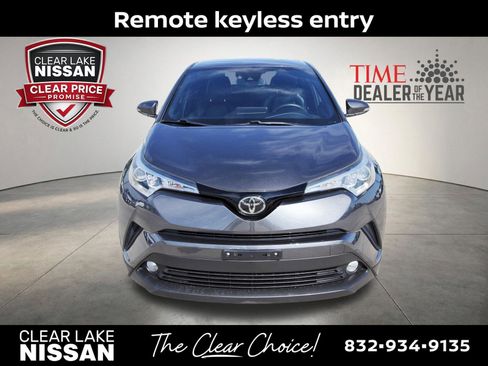 Used 2018 Toyota C-HR XLE FWD image 2