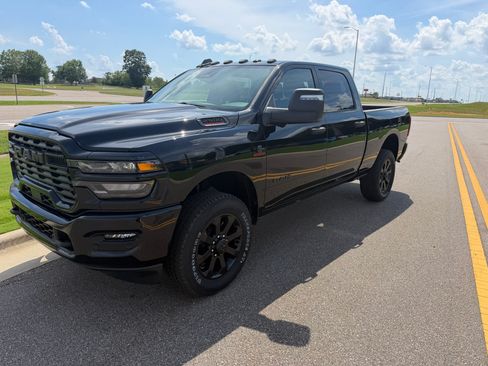 New 2026 RAM 2500 Big Horn AWD/4WD image 16