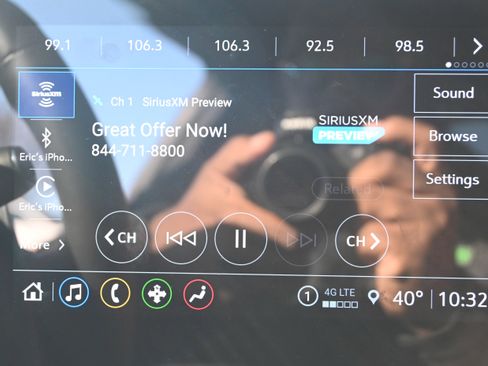 Used 2023 Chevrolet Corvette Stingray Coupe w/ Z51 Performance Package image 23