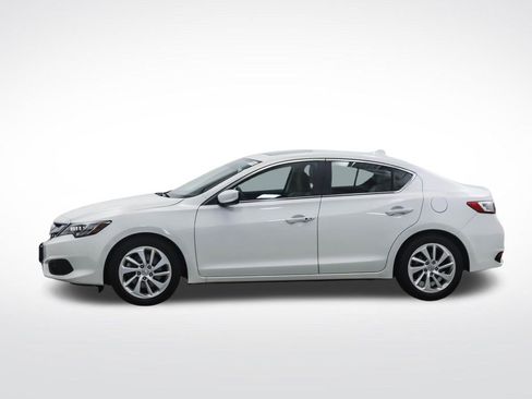 Used 2017 Acura ILX FWD image 2