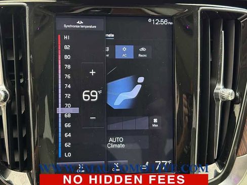 Used 2020 Volvo S60 T5 Momentum image 30