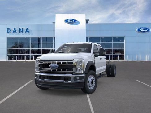 New 2026 Ford F550 4x4 Crew Cab image 2