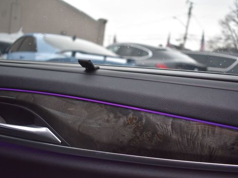 Used 2023 BMW 530e xDrive w/ Executive Package image 26