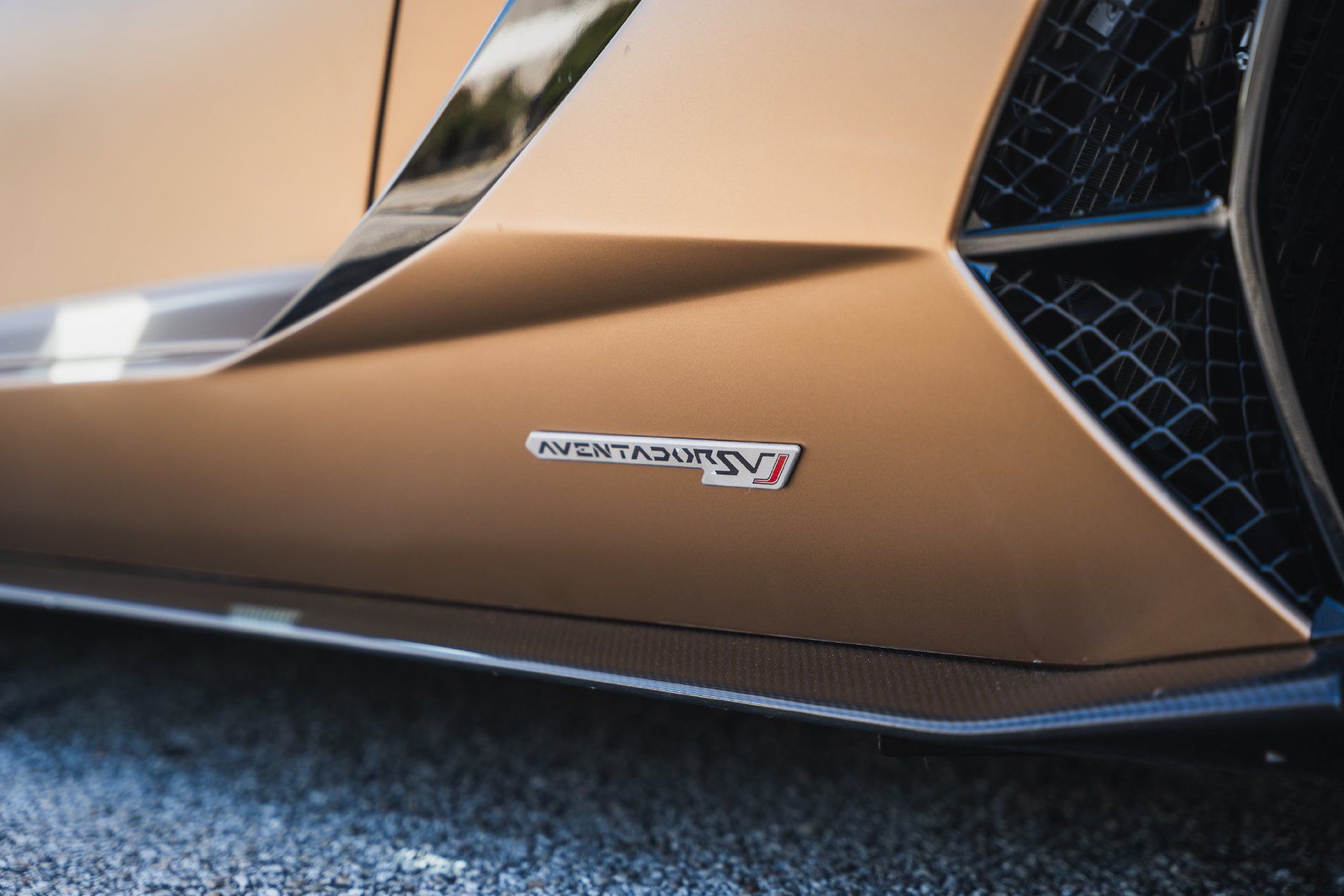 Used 2021 Lamborghini Aventador SVJ AWD/4WD image 27