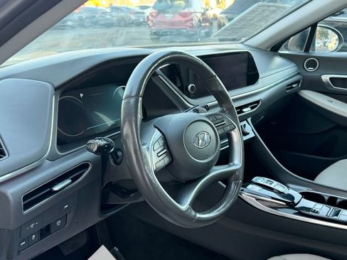 Used 2023 Hyundai Sonata Limited image 11