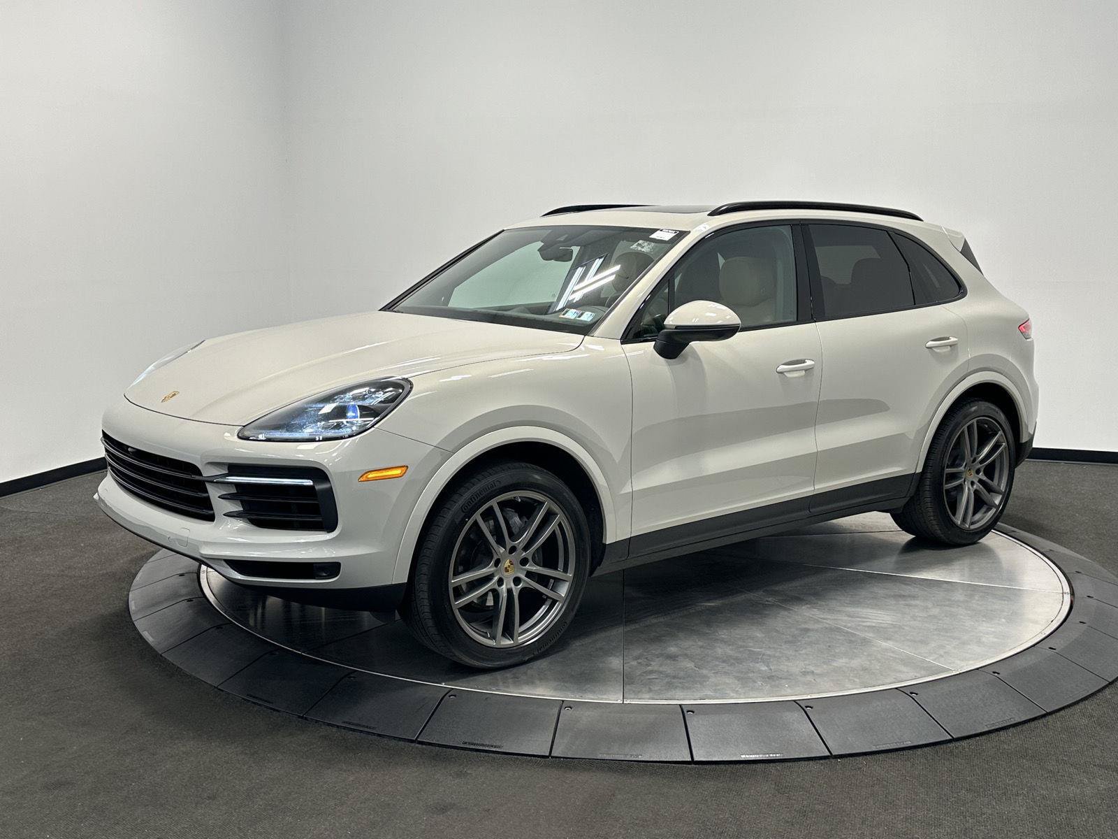 Used 2020 Porsche Cayenne AWD/4WD image 1
