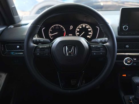 Used 2025 Honda Civic Sport image 16