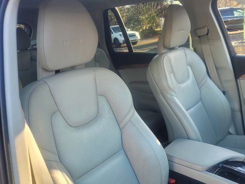 Used 2020 Volvo XC90 T6 Inscription w/ Protection Package Premier image 31