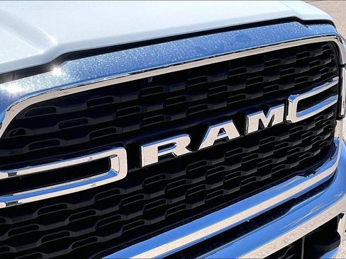 Used 2024 RAM 2500 Big Horn AWD/4WD image 34