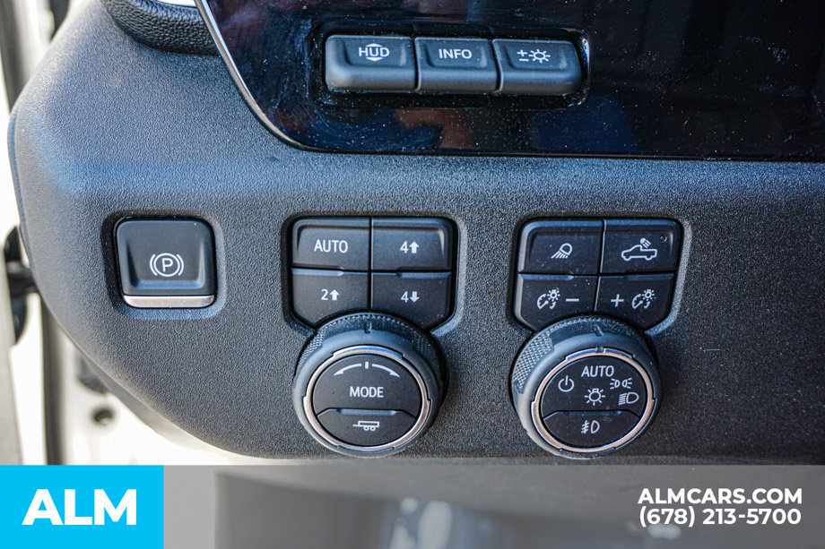 Used 2024 Chevrolet Silverado 1500 High Country w/ High Country Premium Package AWD/4WD image 47