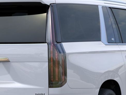 New 2026 Cadillac Escalade ESV 2WD w/ LPO, Floor Liner Package image 12