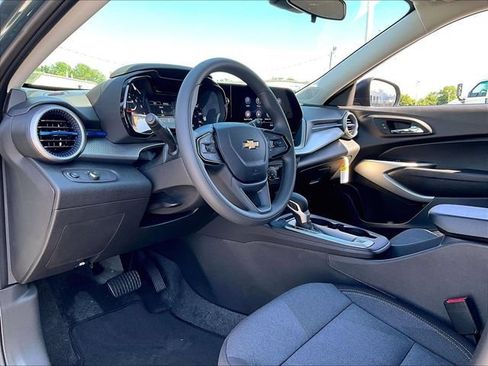 New 2026 Chevrolet Trax LS FWD image 8