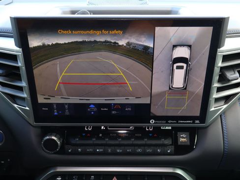 Used 2024 Toyota Sequoia Platinum image 32