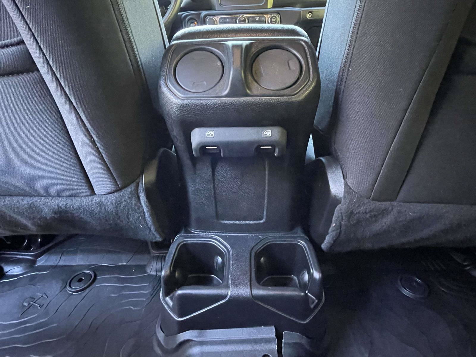Used 2019 Jeep Wrangler Unlimited Sport AWD/4WD image 11