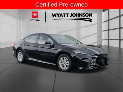 Certified 2025 Toyota Camry LE FWD image 7