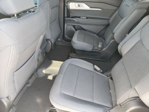 New 2026 Ford Explorer Active RWD image 25
