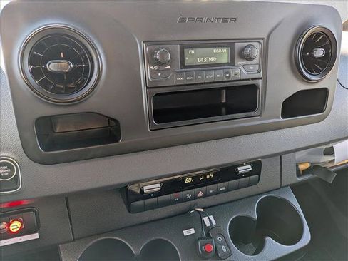 Used 2021 Mercedes-Benz Sprinter 3500 image 13