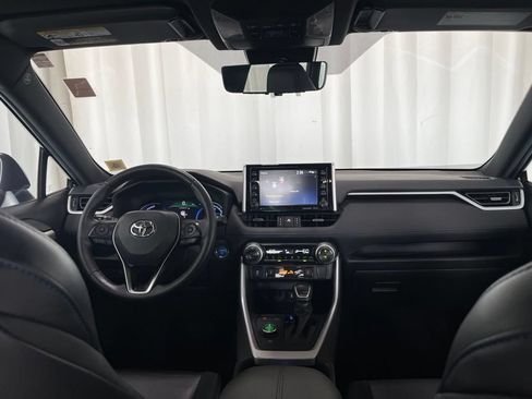 Used 2021 Toyota RAV4 XSE AWD/4WD image 10