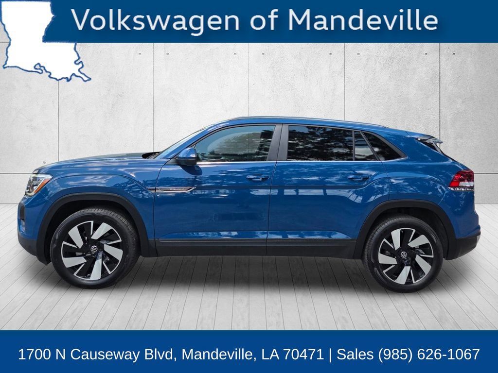 Certified 2026 Volkswagen Atlas Cross Sport SE FWD image 2