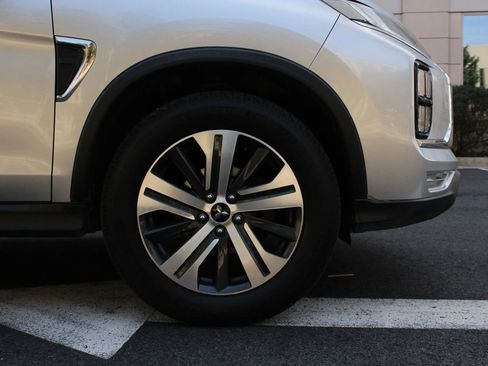 Used 2021 Mitsubishi Outlander Sport SE image 4